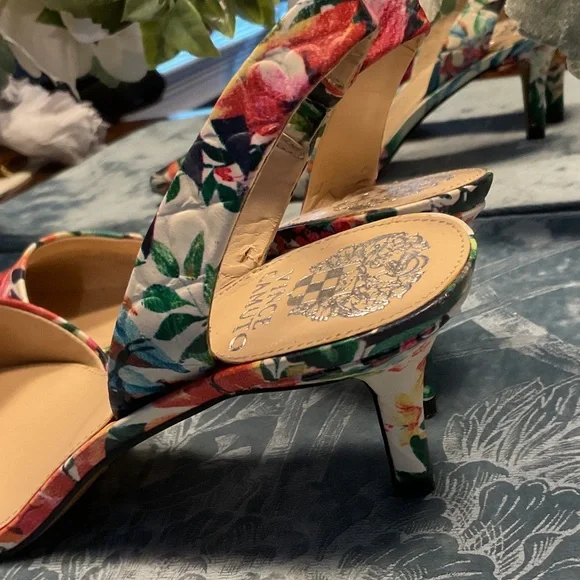 Vince Camuto Floral Slingback Heels - Picture 5 of 10